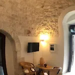 Trullo Canonico Semesterbostad Montalbano (Apulia)