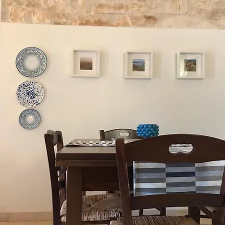 Holiday home Trullo Canonico Montalbano (Apulia)